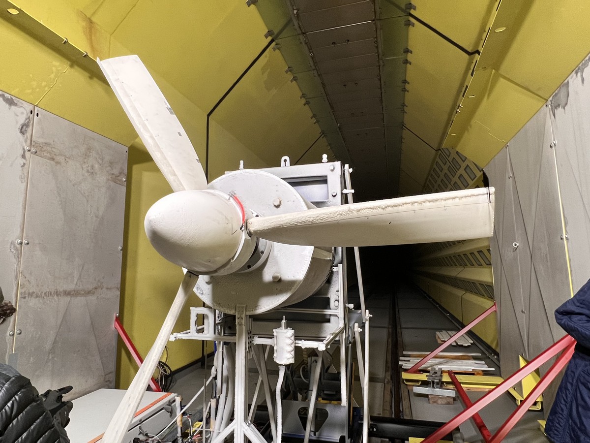 RTA icing wind tunnel test